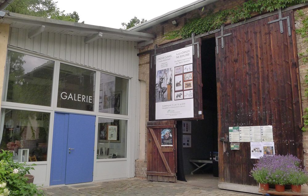 Eingang zur Galerie und Kulturscheune