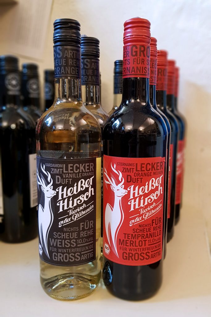 Heißer Hirsch Bio-Glühwein rot und weiß